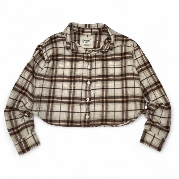 American Eagle Outfitters Cream and Brown Cropped Button-Down Flannel - Picture 6 of 6
